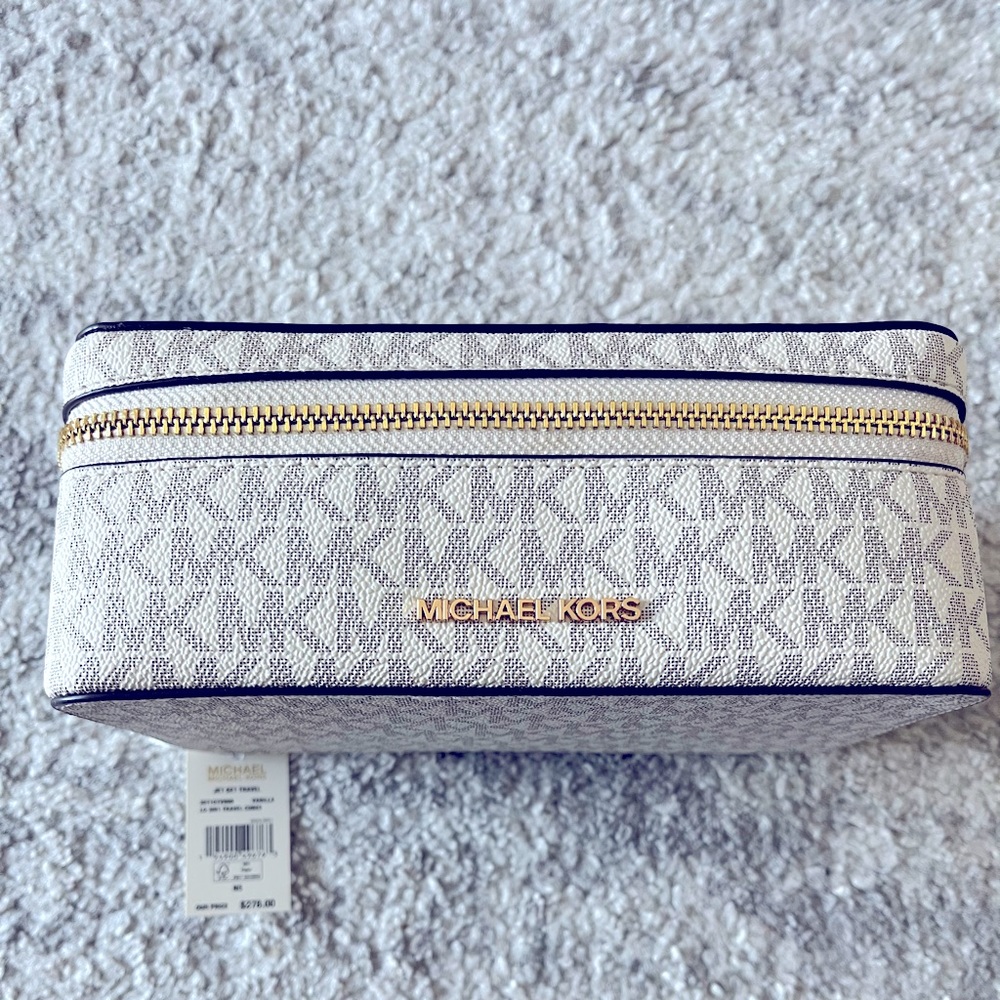 Brand new/new with tags Michael Kors Jet-Set travel cube.